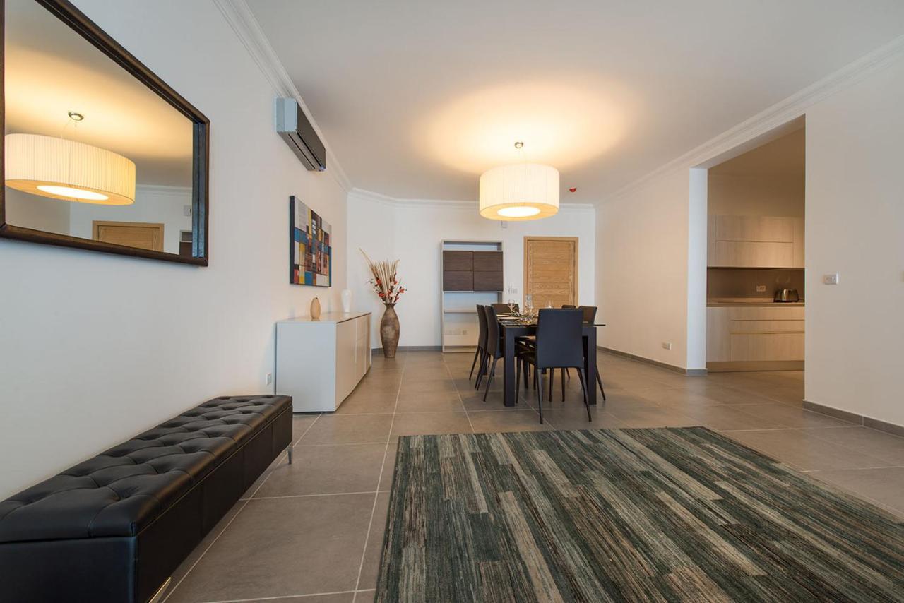 Seafront Luxury Apartment With Pool Sliema Exterior photo
