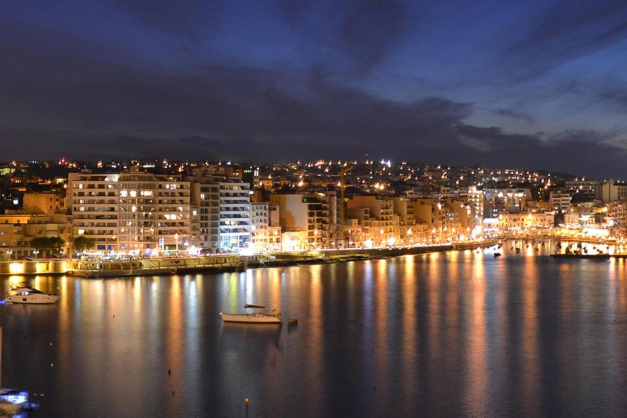 Seafront Luxury Apartment With Pool Sliema Exterior photo